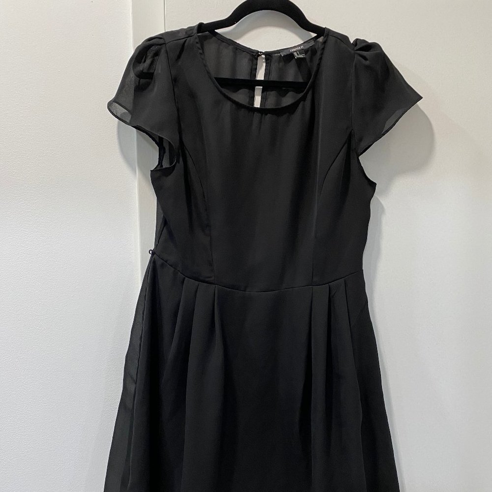 Scoop neck LBD from Forever21, Size L